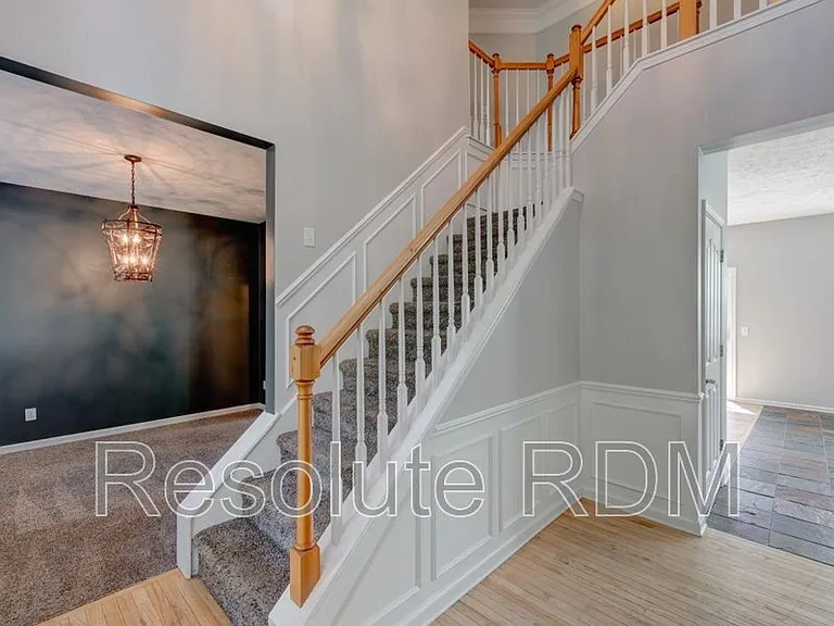 8262 Plumwood Ln — Photo 6