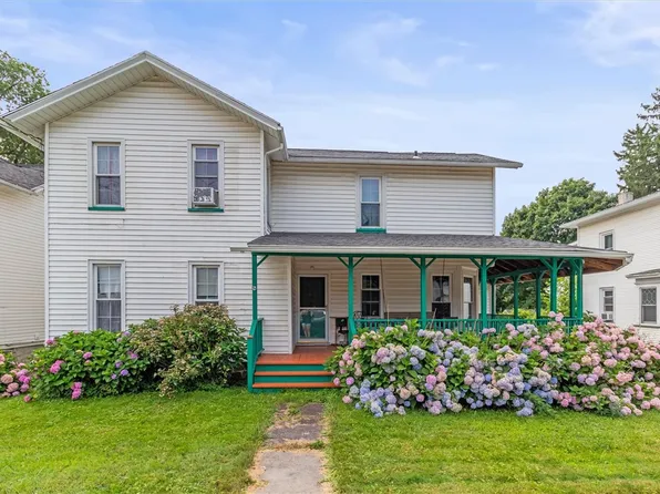 4198 Ridge Rd, Williamson, NY 14589