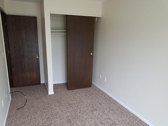 5th image of 115 Scott Dr