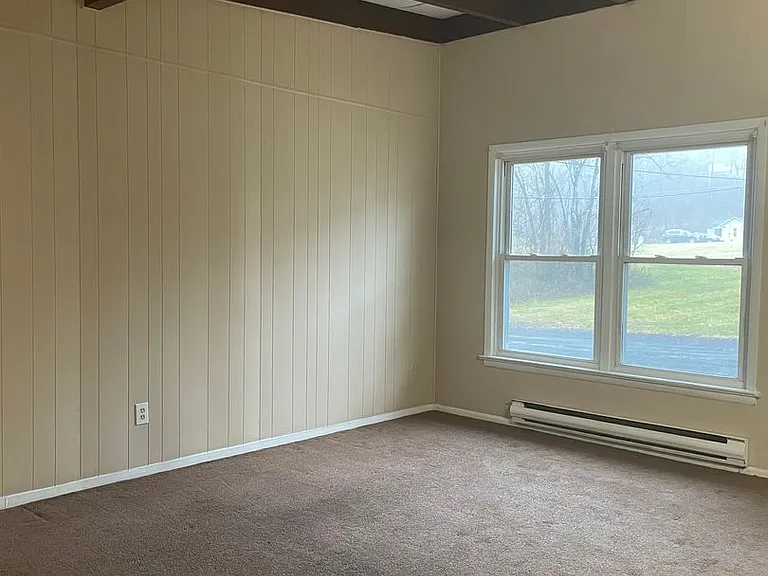 114 Cabanna Ln — Photo 3