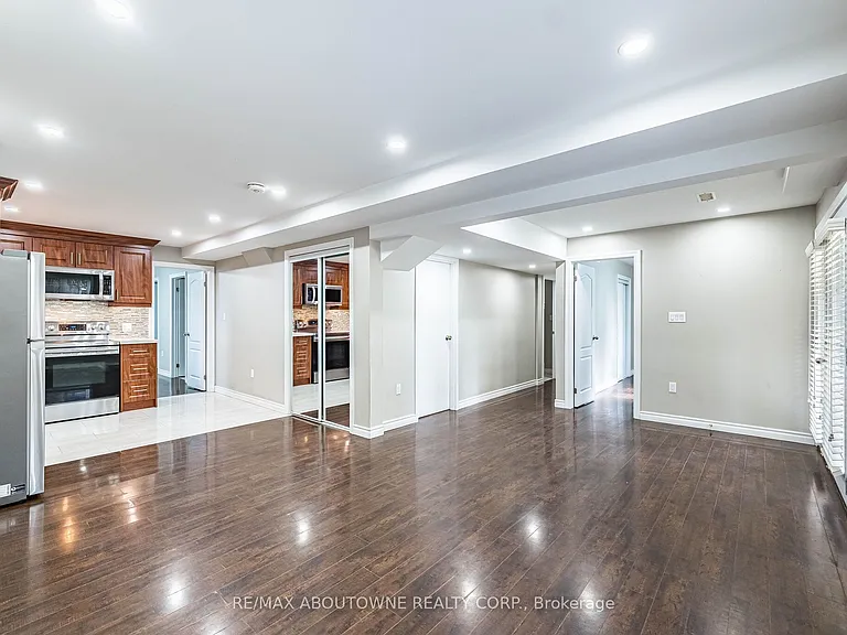 22 Ryan St #BASEMENT — Photo 25