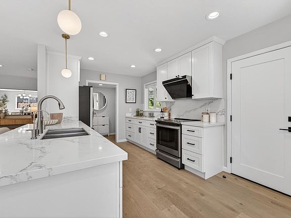 3rd image of 4533 Doyle Rd