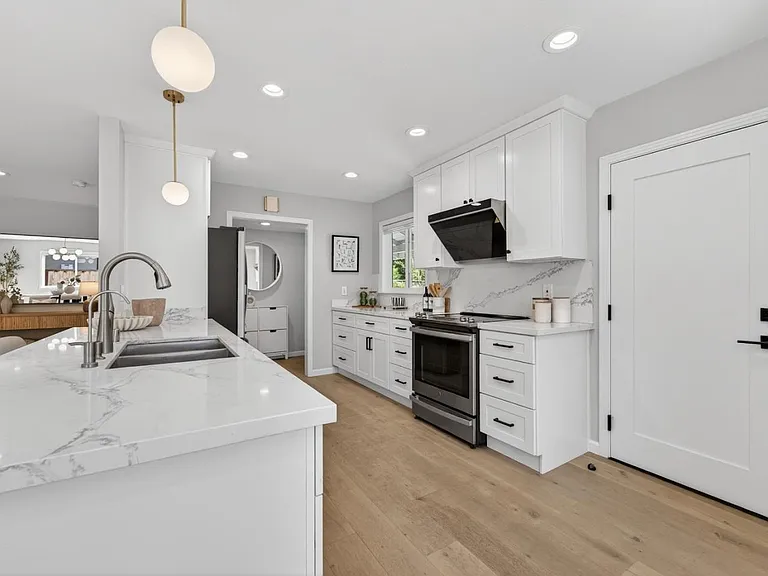4533 Doyle Rd — Photo 3