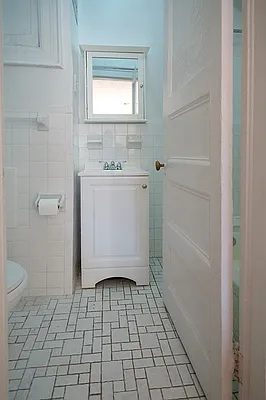 Rented by CG Realty | media 25