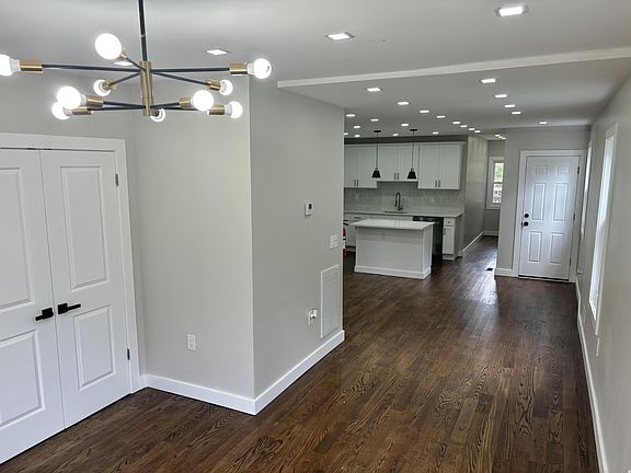 3rd image of 80 Boyden Ave Floor 1