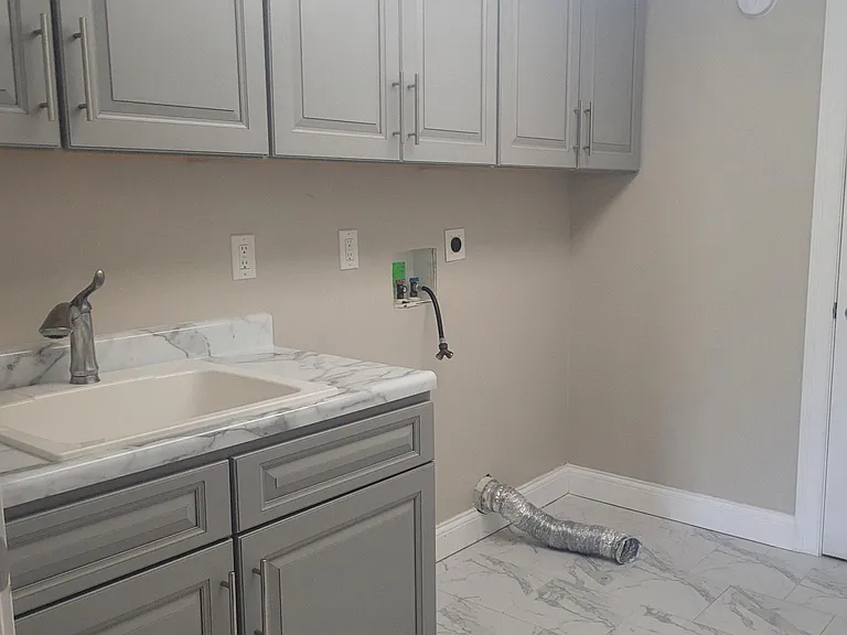 5222 Indian Woods Dr #201 — Photo 4