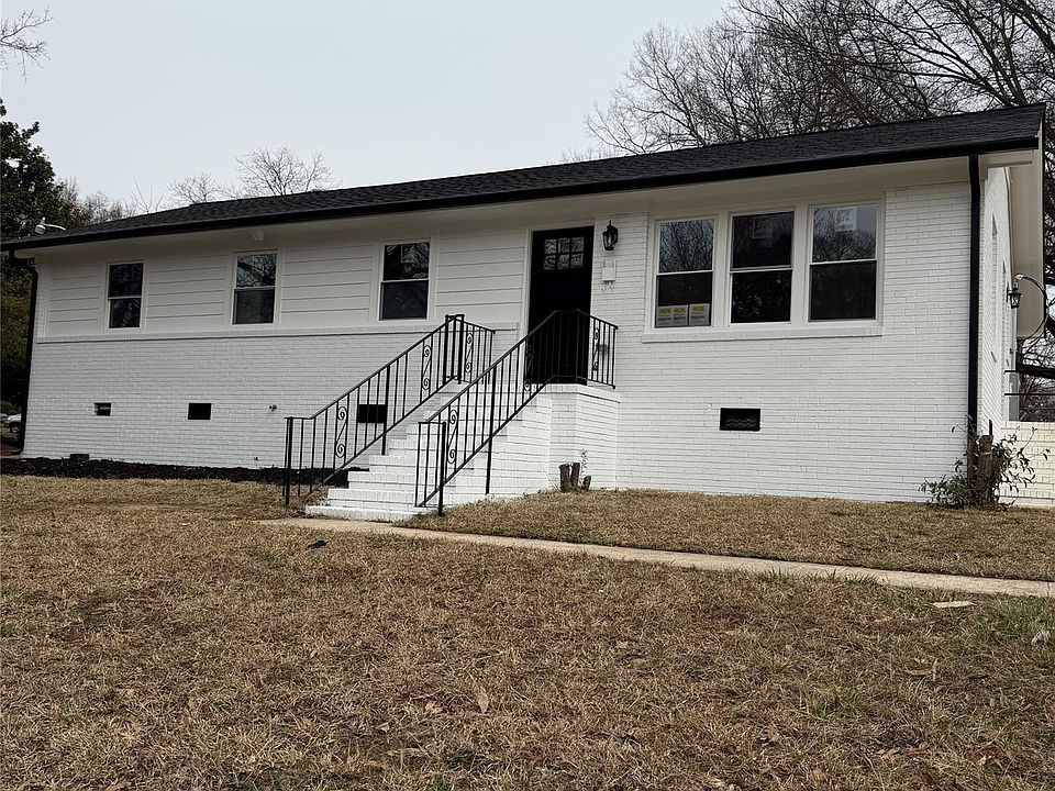 1st image of 4629 Hidden Valley Rd