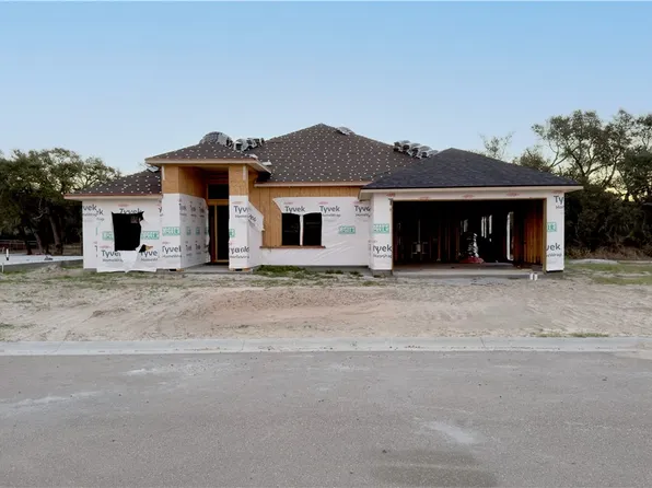 110 Haven Woods Dr, Rockport, TX 78382