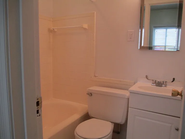 3840 Brownsville Rd — Photo 5