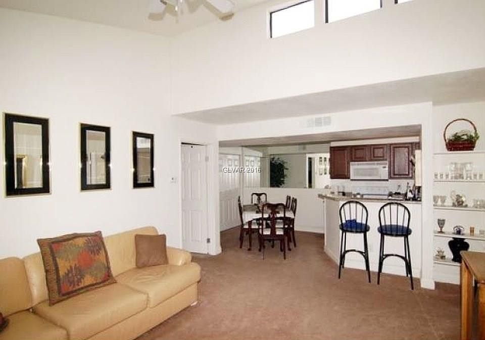 2nd image of 5158 S Jones Blvd Unit 205