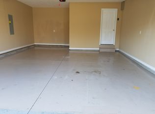 127 Westbourne Ct, Radcliff, KY 40160