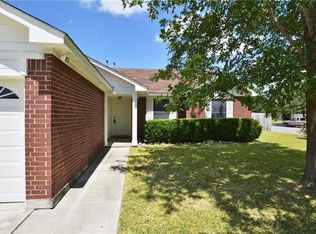 100 Dashelle Run, Kyle, TX 78640