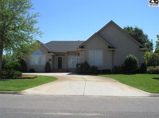 4220 Charleston St, Hutchinson, KS 67502