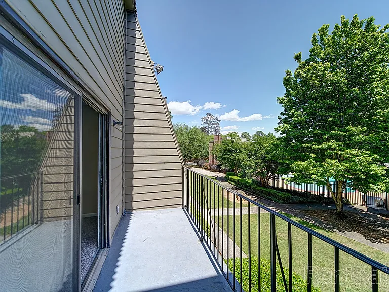 Stone Ridge Apartments — Photo 20