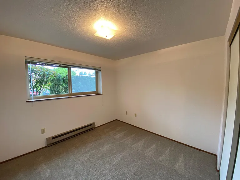 314 N 134th St #100 — Photo 15