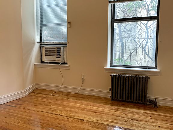 5th image of 310 E 19th St APT 18