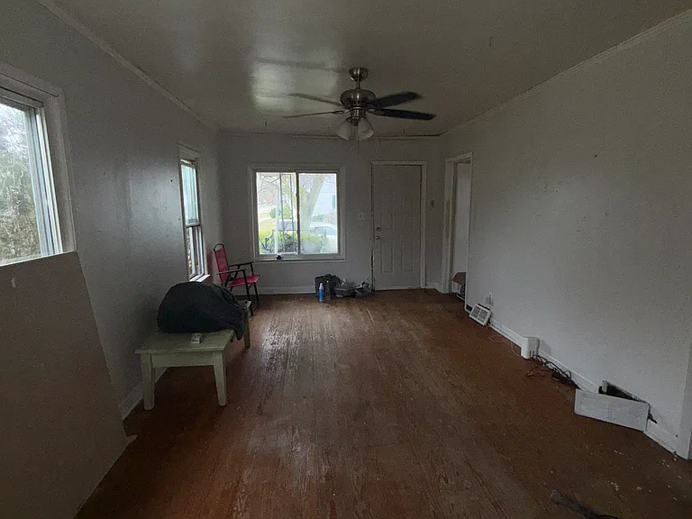 2433 Pennsylvania Ave — Photo 8