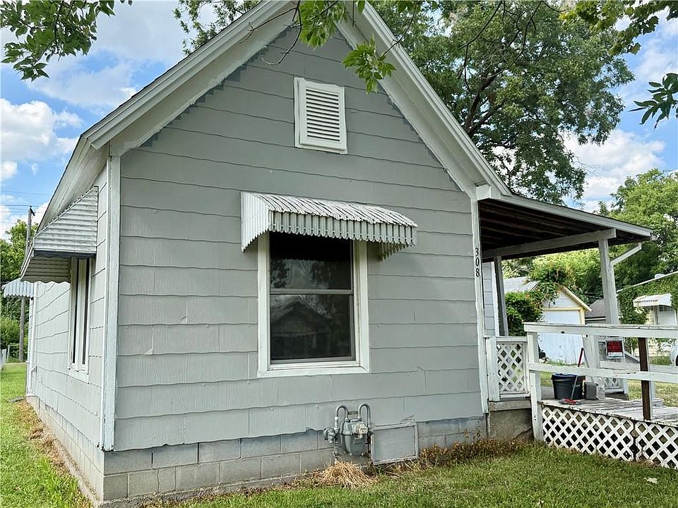 1st image of 308 W 2nd St