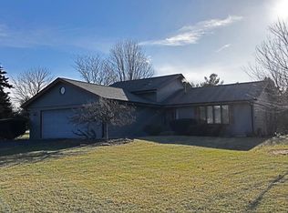 6385 Smoke Tree Cir, Roscoe, IL 61073