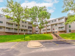 1601 N Innsbruck Dr NE #146, Minneapolis, MN 55432