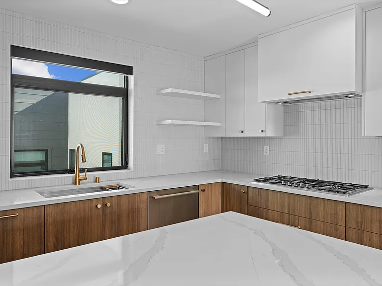 809 Seacoast Dr #2 — Photo 23
