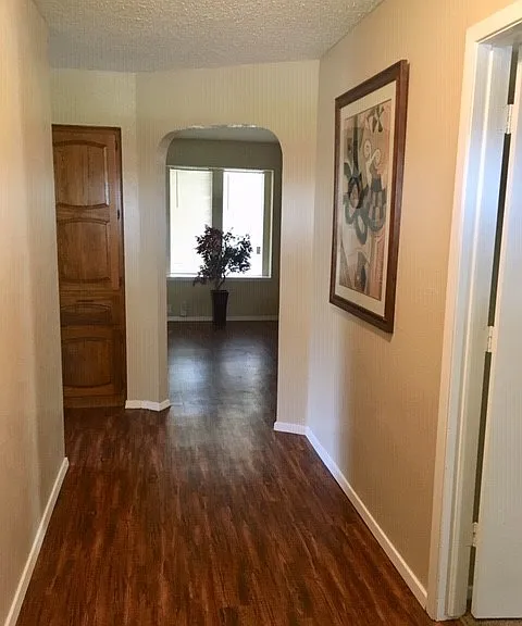721 Lindenwood Dr — Photo 6
