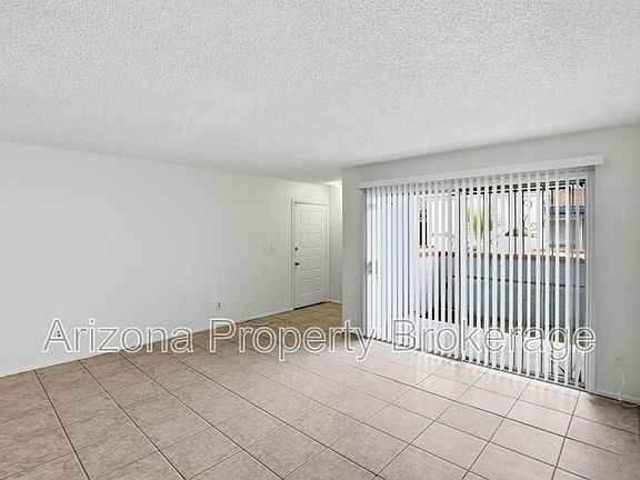 4th image of 4608 W Maryland Ave Unit 138