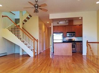 566 20th St APT 3, Brooklyn, NY 11218