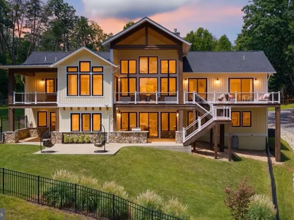 38 Walnut Hill Dr, Mineral, VA 23117