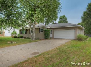 633 Gage St NW, Grand Rapids, MI