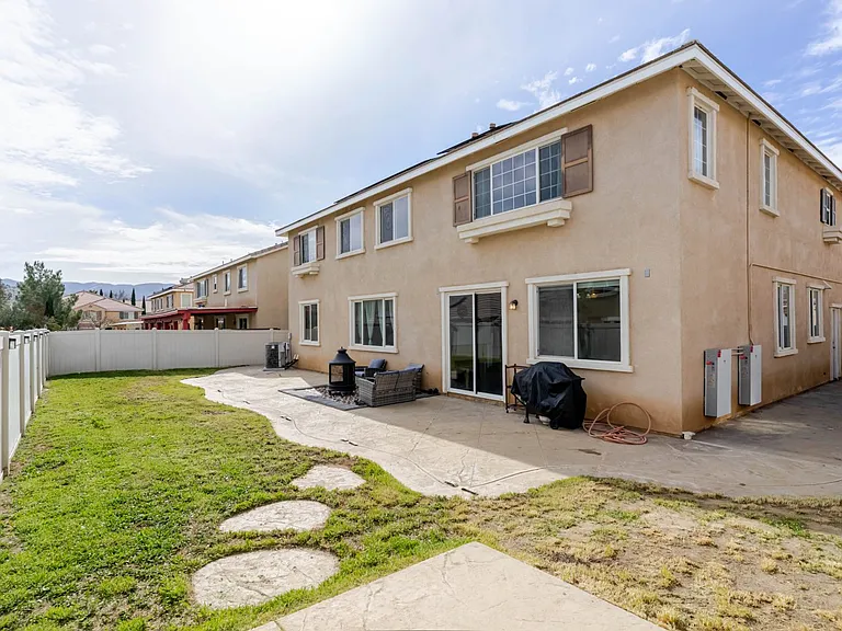 39112 Desert Holly Ln — Photo 34