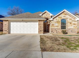 941 Sam St, Springtown, TX 76082