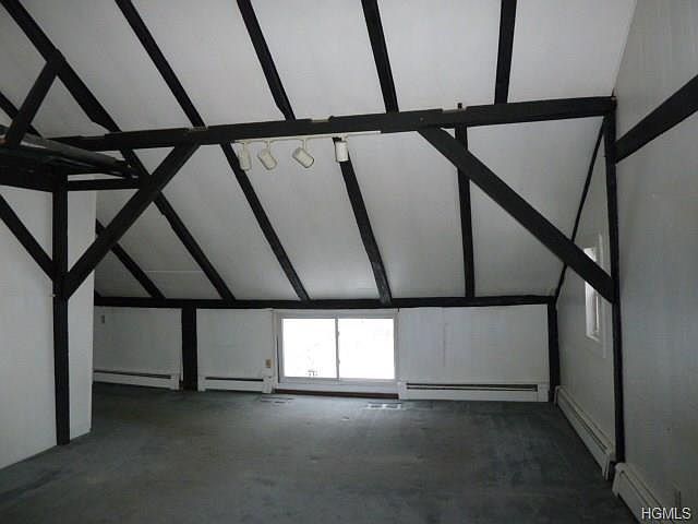 1st image of 21 Winklers Farm Ct