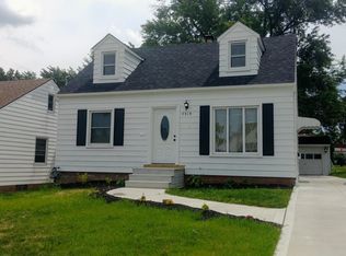 7915 Manhattan Ave, Cleveland, OH 44129