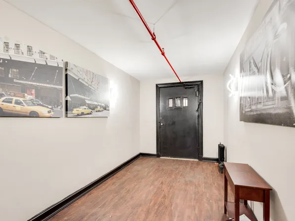 102 Pierrepont Street image 32 of 42