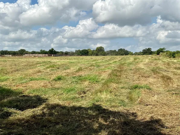 460 County Road 406, Stephenville, TX 76401