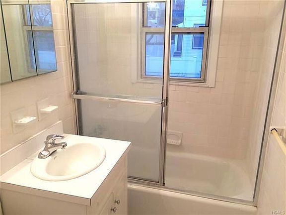 2nd image of 1 Stevens St APT 3