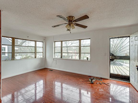 3rd image of 1007 Belmeade Ave