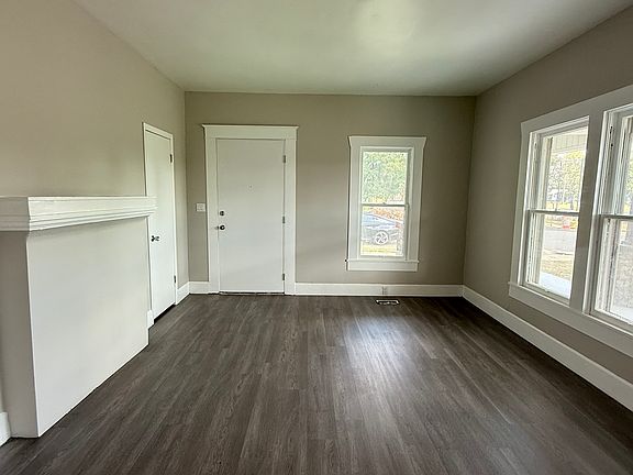 3rd image of 1609 48th St