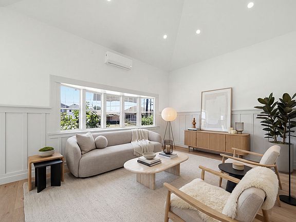 4th image of 439 S Evergreen Ave #443