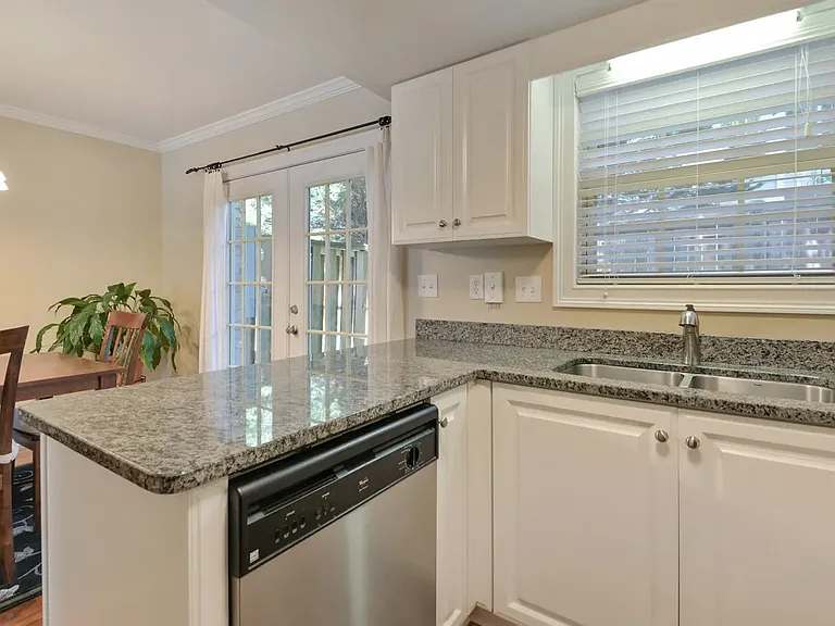 21 Villa Ct SE — Photo 5