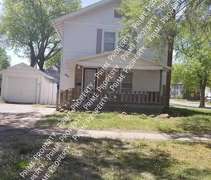 200 S 12th St — Photo 1