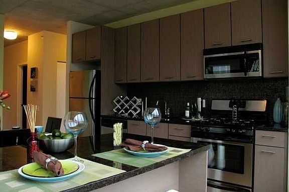 3rd image of 659 W Randolph St #1710