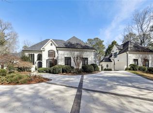 1035 Stonegate Ct, Roswell, GA 30075