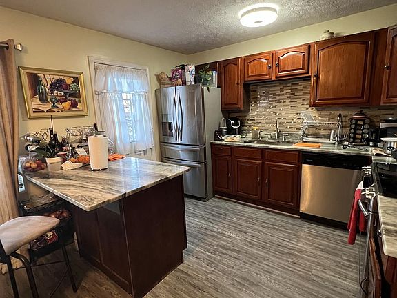 4th image of 11708 Holgate Dr