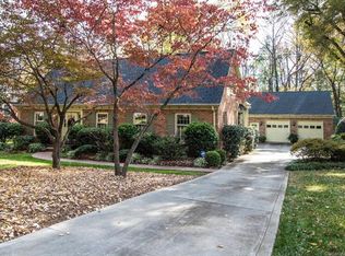 6801 Rosemary Ln, Charlotte, NC 28210