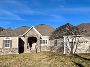 169 Dakota Ct, Colcord, WV 25048