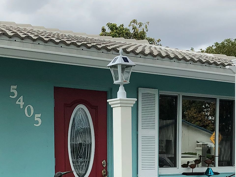 1st image of 5405 NW 50th Ave