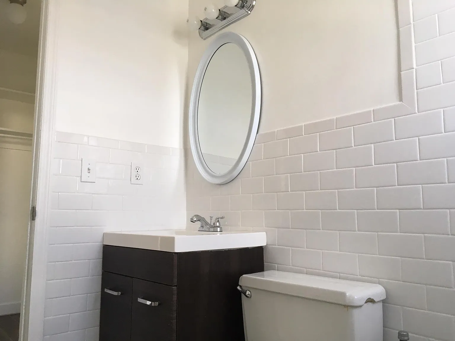 240 NW 8th Ave — Photo 4