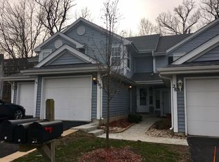 26 Abbey Ln, Park Forest, IL 60466
